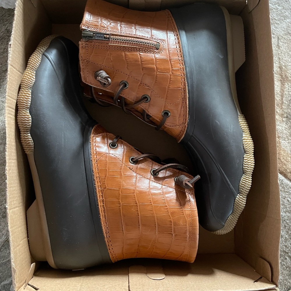 Sperry saltwater duck boots